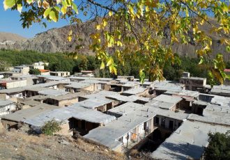 تعمیر و مرمت بافت تنها روستای بدون کوچه ایران
