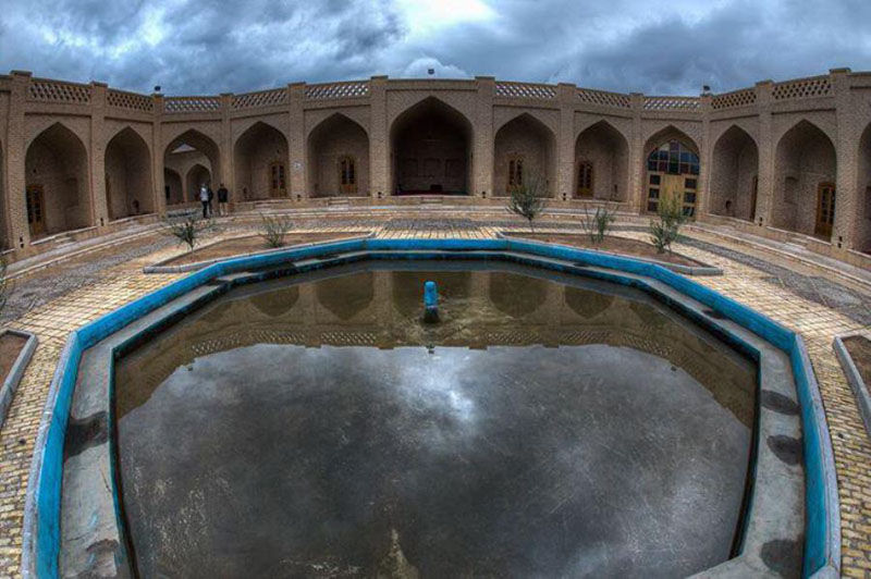 اختتامیه هفته روستا در کاروانسرای نامزد ثبت جهانی خرانق اردکان