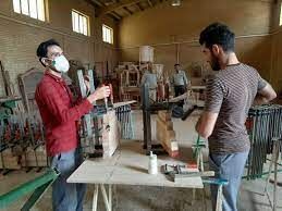 روستای دهملا قطب تولید انواع لوازم چوبی در کشور