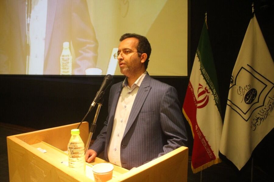 فقدان عمران و آبادانی روستاها مربوط به شورا و دهیاری است