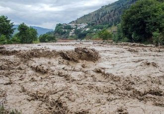 مسدود شدن راه ارتباطی روستاهای دربندی به علت سیلاب