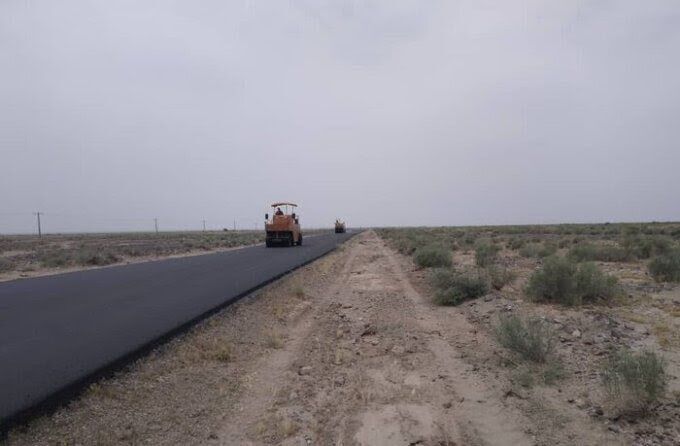 ساخت و توسعه ۷۰ کیلومتر راه روستایی خرم‌آباد