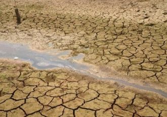 ۹۷۵ روستا در اصفهان با تنش آبی مواجه هستند