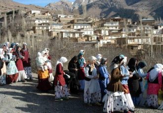 مشکلات اهالی کوچری گلپایگان با ایجاد روستای جدید رفع می‌شود