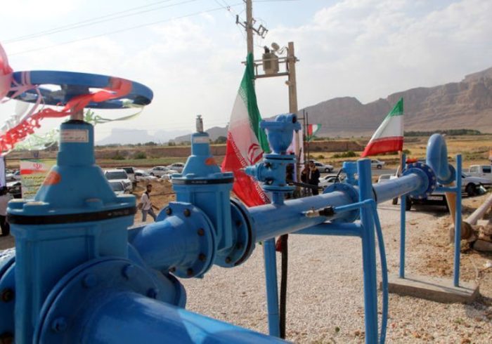 افتتاح  ۱۱۱ پروژه انتقال آب شرب روستایی همزمان با هفته دفاع مقدس در اردبیل
