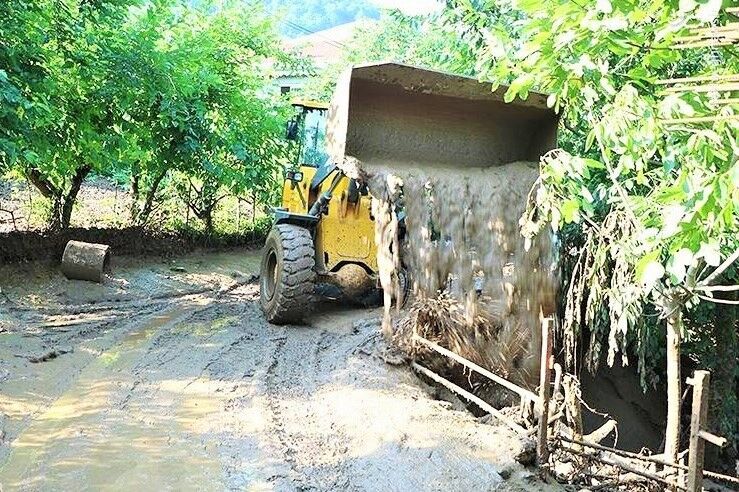بازگشایی۲۶ کیلومتر محور سخت گذر روستایی در سراوان