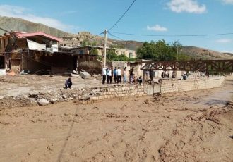 امدادرسانی به اهالی سیل زده روستای بارده