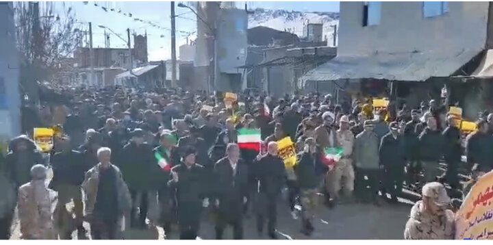 جشن پیروزی انقلاب در بخش آواجیق چالدران
