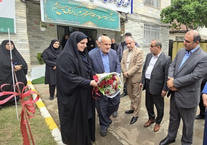 آئیین واگذاری ۸ دستگاه ماشین‌ آلات به دهیاری‌ های گیلان در لنگرود
