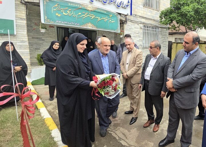 آئیین واگذاری ۸ دستگاه ماشین‌ آلات به دهیاری‌ های گیلان در لنگرود