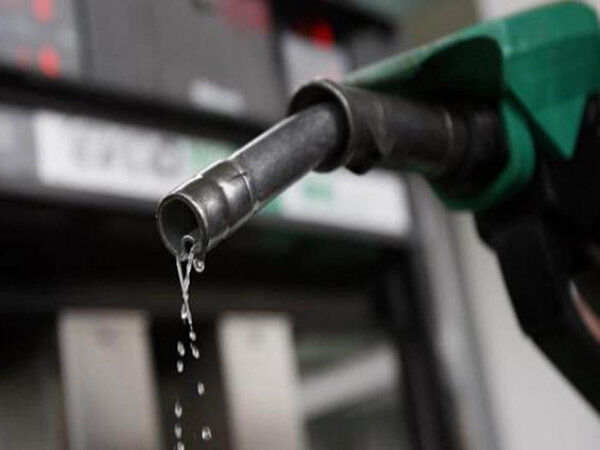 یاسمی: کمبودی در تأمین نفت سفید روستاهای کرمانشاه وجود ندارد